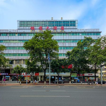Insail Hotels Airport Road Гуанчжоу Екстер'єр фото