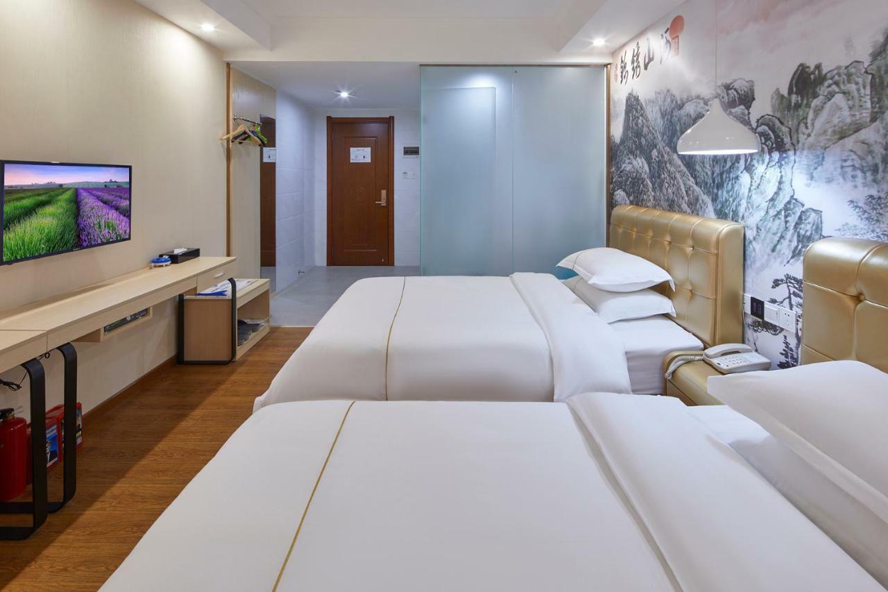 Insail Hotels Airport Road Гуанчжоу Екстер'єр фото