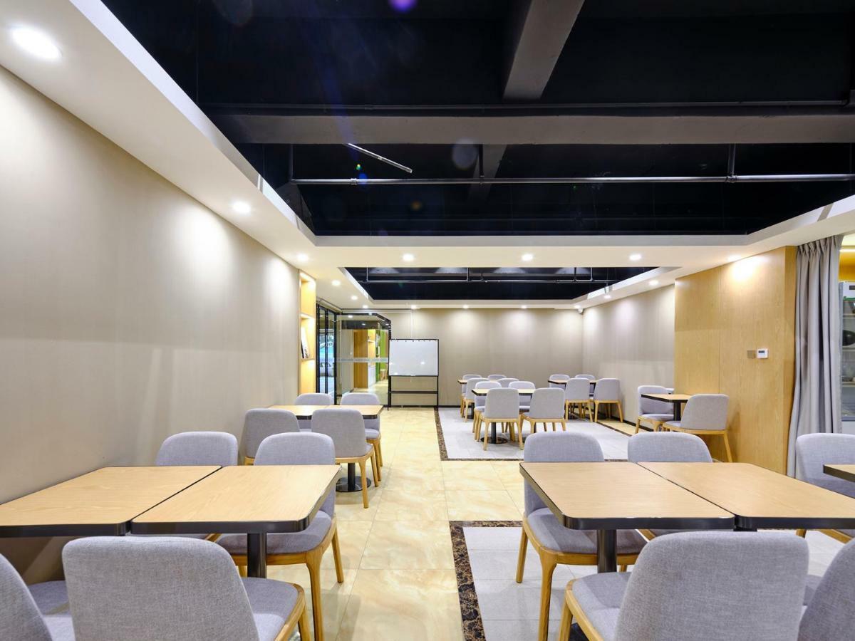 Insail Hotels Airport Road Гуанчжоу Екстер'єр фото