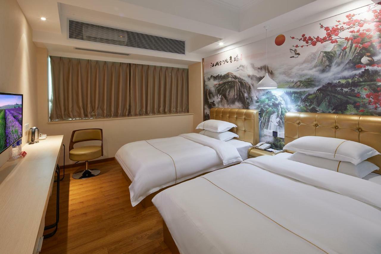 Insail Hotels Airport Road Гуанчжоу Екстер'єр фото