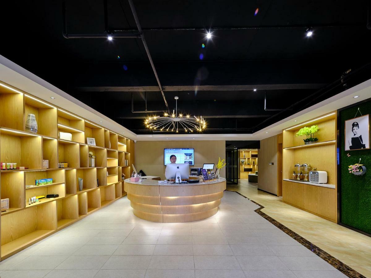Insail Hotels Airport Road Гуанчжоу Екстер'єр фото